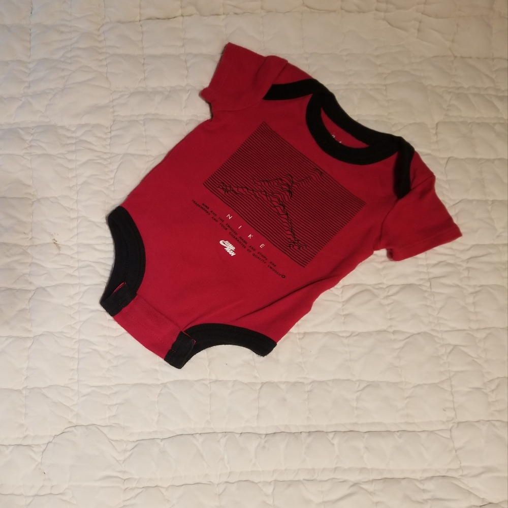 🖐 Nike Jordan Red and Black Bodysuit